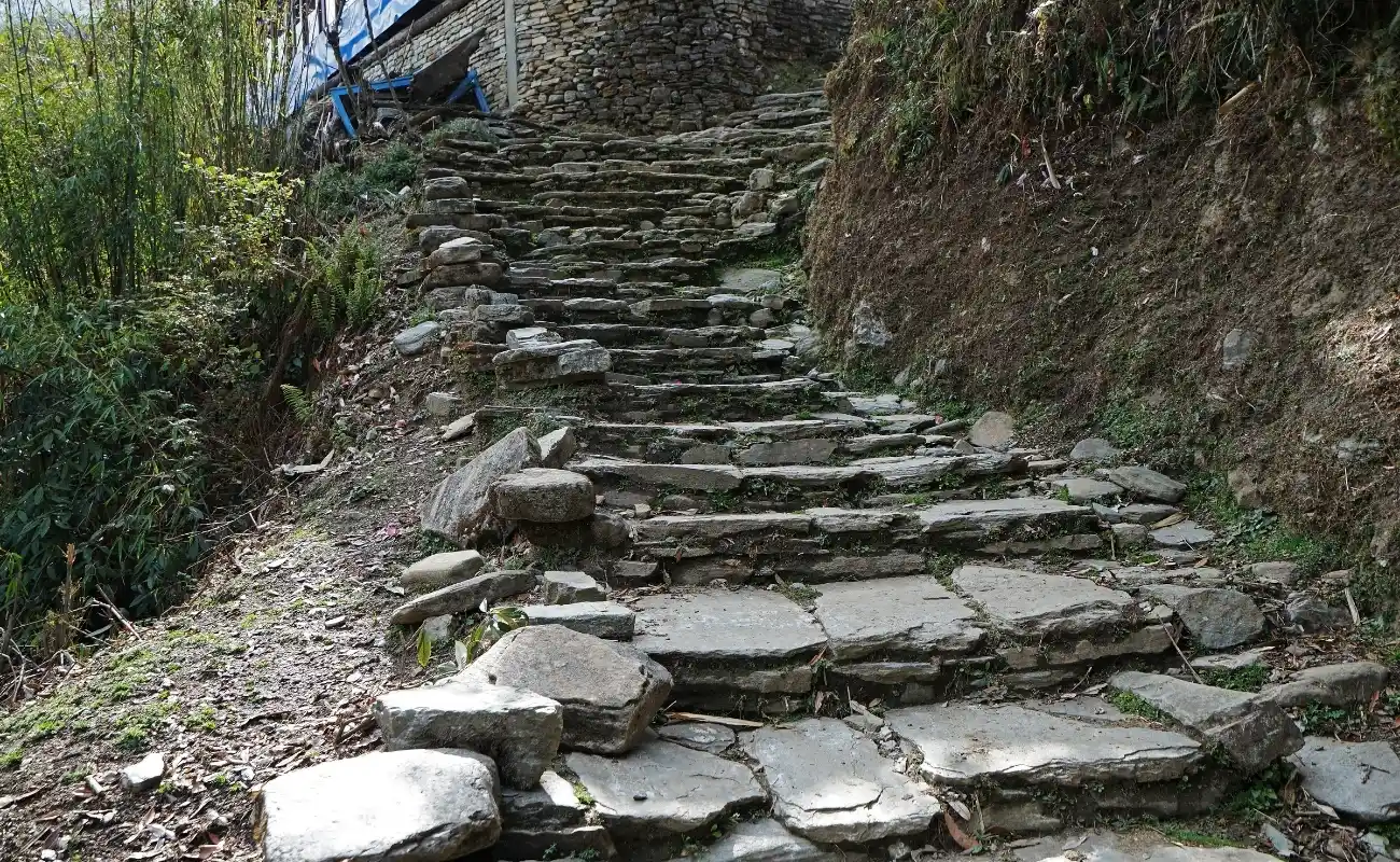 ulleri-stones-steps