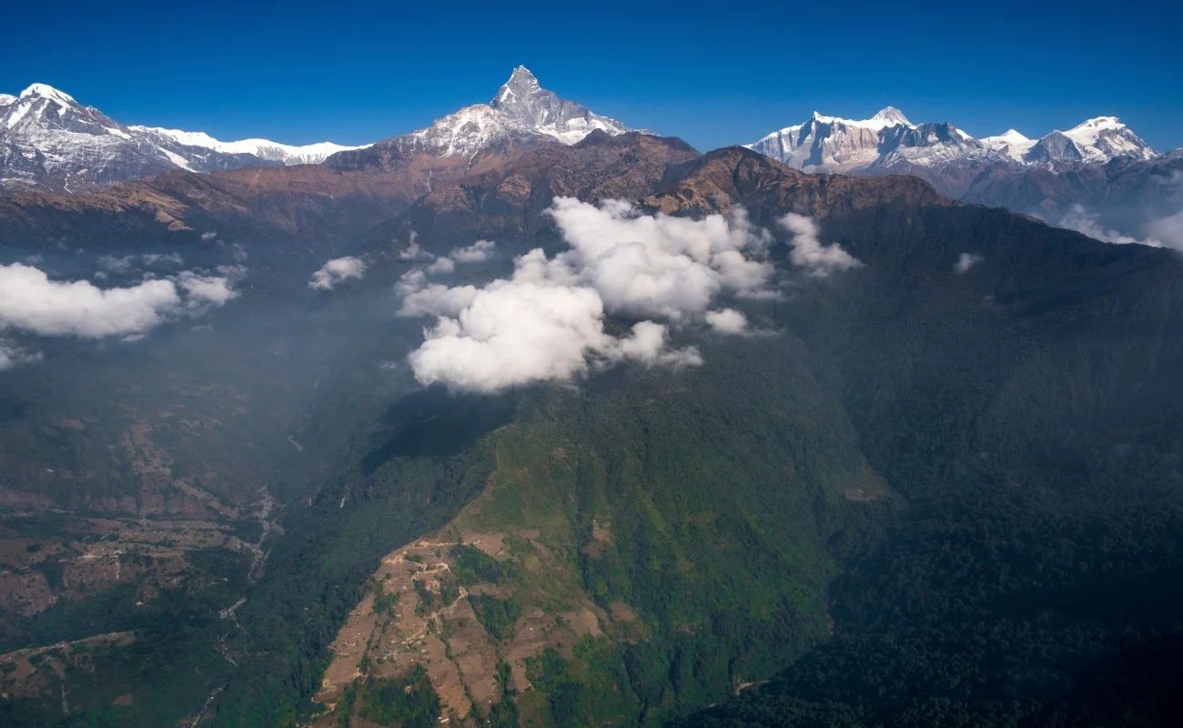 flight-view-of-machapuchare